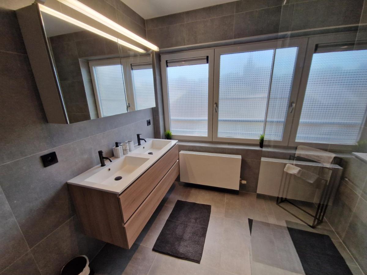 Luxueus, Ruim Appartement Op 350M Van Het Strand 오스텐드 외부 사진
