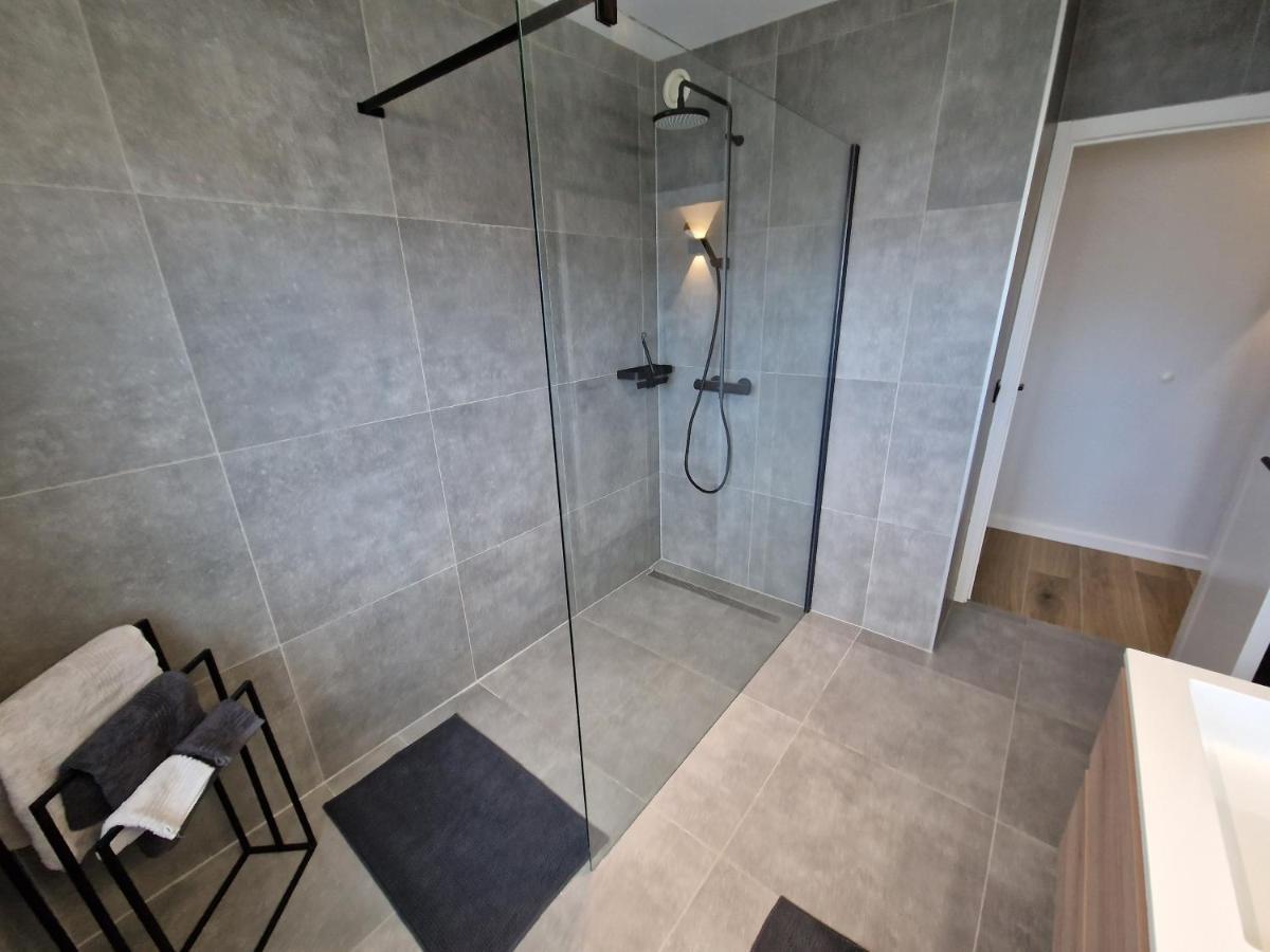 Luxueus, Ruim Appartement Op 350M Van Het Strand 오스텐드 외부 사진