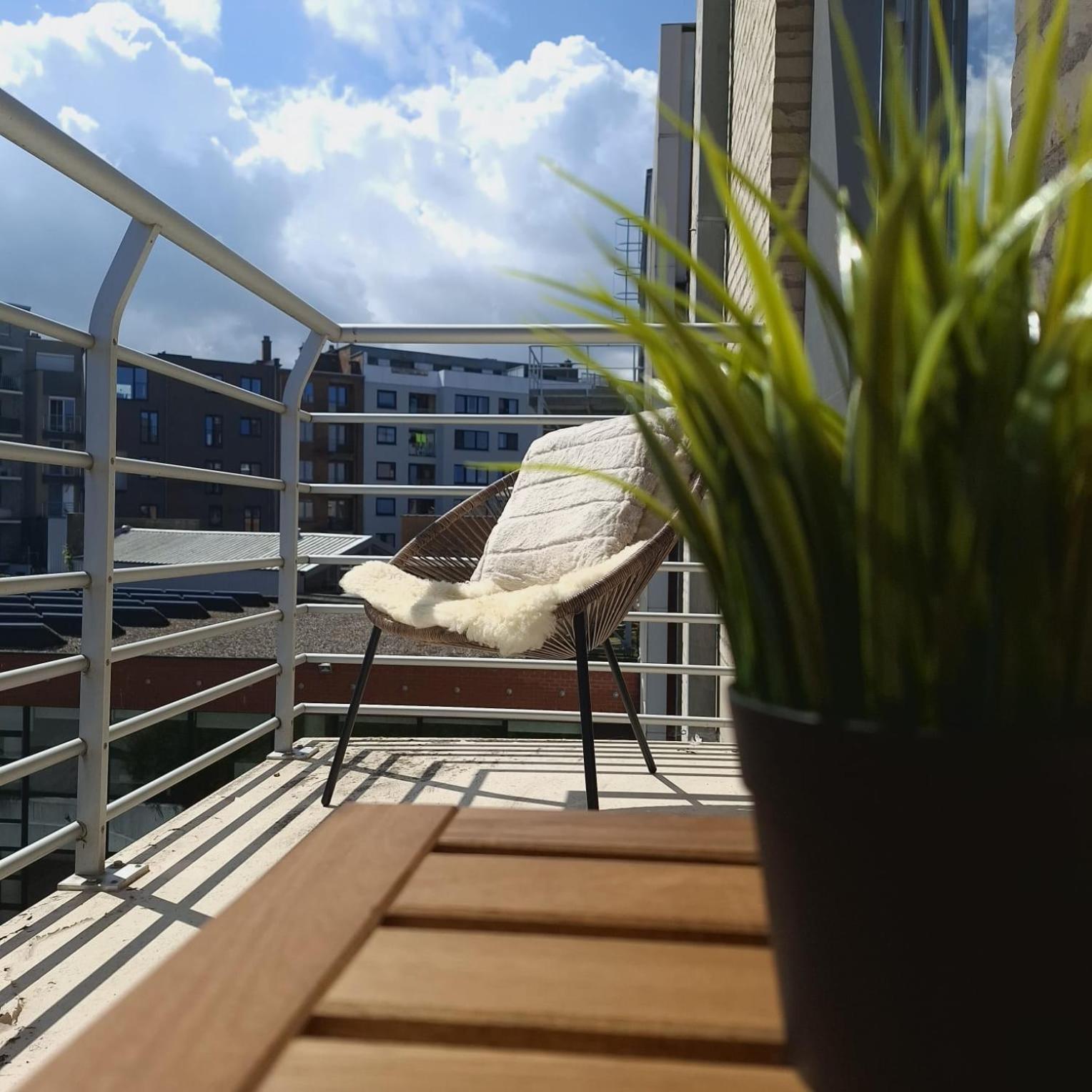 Luxueus, Ruim Appartement Op 350M Van Het Strand 오스텐드 외부 사진